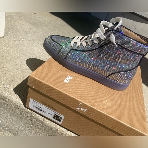 Great condition worn once